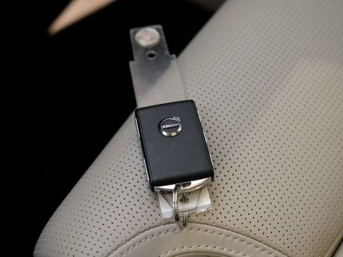 Used 2024 Volvo XC90 B6 Ultimate w/ Protection Package Premier AWD/4WD image 69