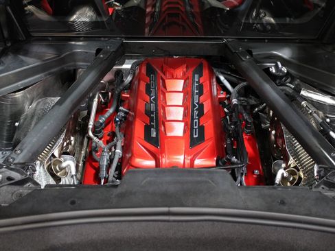 Used 2021 Chevrolet Corvette Stingray Coupe w/ Z51 Performance Package RWD image 35
