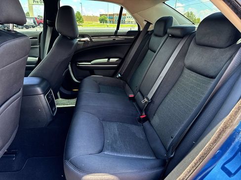 Used 2023 Chrysler 300 Touring w/ Safetytec Plus Group RWD image 21