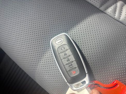 New 2026 Nissan Rogue Platinum w/ Platinum Premium Package image 25