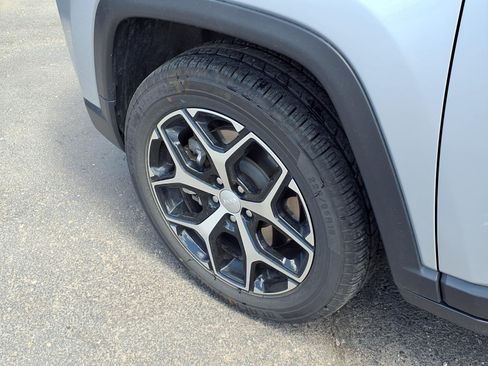 Certified 2024 Jeep Compass Limited AWD/4WD image 25