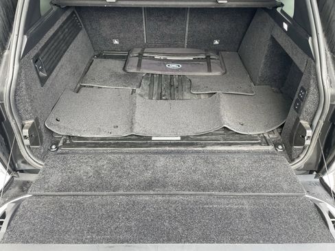 Used 2020 Land Rover Range Rover HSE image 34