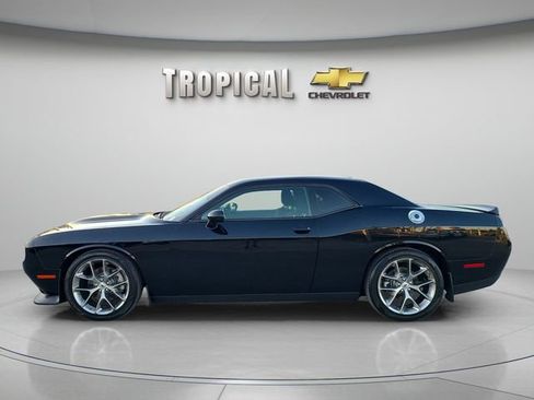 Used 2022 Dodge Challenger GT image 2