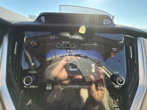 Used 2025 Subaru Outback Limited image 17