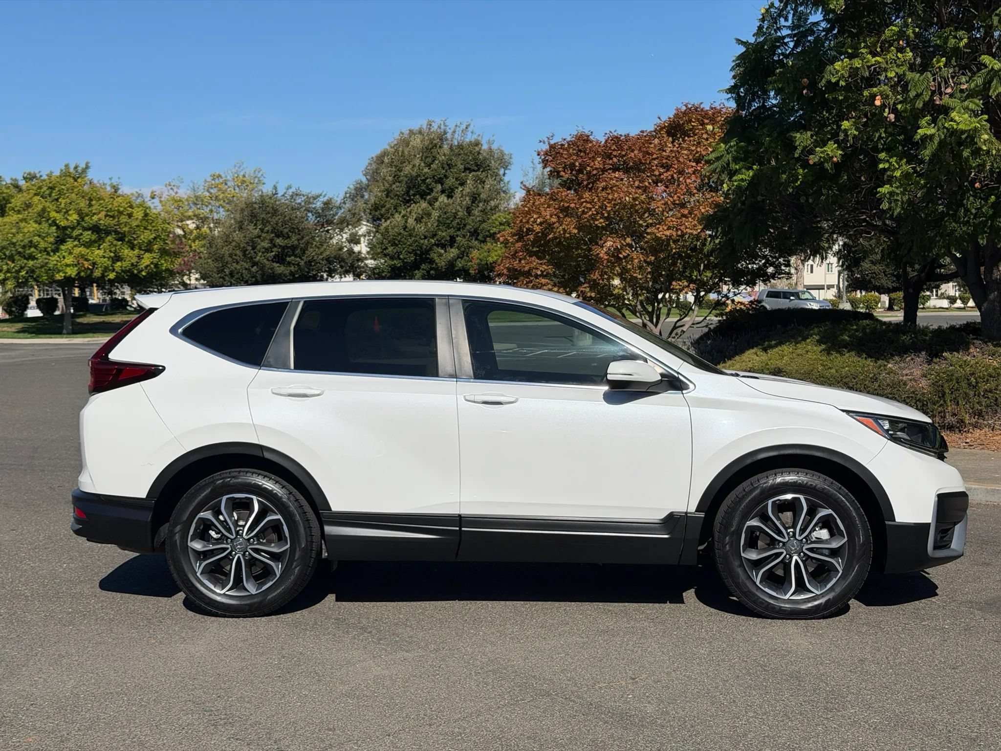 Used 2021 Honda CR-V EX-L image 4