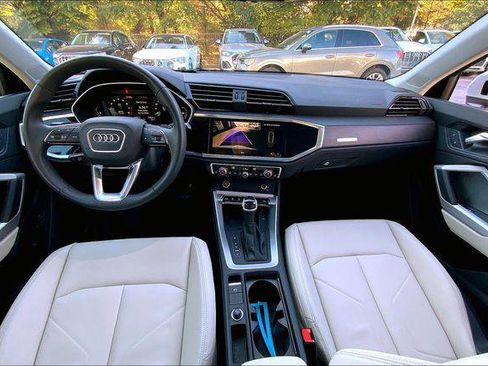 Certified 2024 Audi Q3 2.0T Premium w/ Convenience Package AWD/4WD image 15