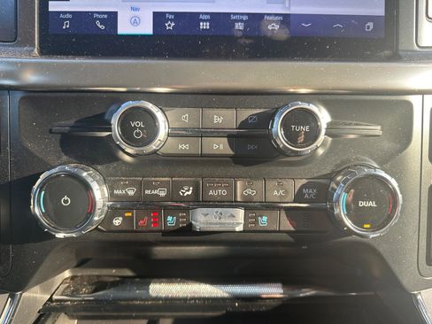 Used 2023 Ford F150 Lariat w/ FX4 Off-Road Package image 26