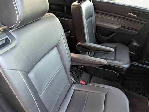 Certified 2023 Volkswagen Atlas SEL AWD/4WD image 18