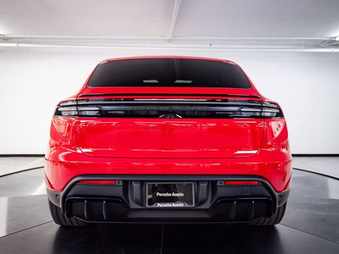 New 2026 Porsche Macan GTS Electric image 6