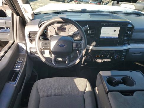 Used 2024 Ford F350 XLT image 17