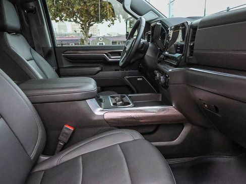 Used 2024 Chevrolet Silverado 2500 LTZ w/ LTZ Plus Package image 18