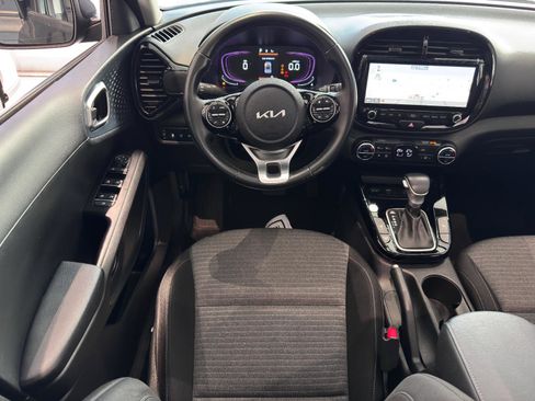 Used 2023 Kia Soul EX image 24