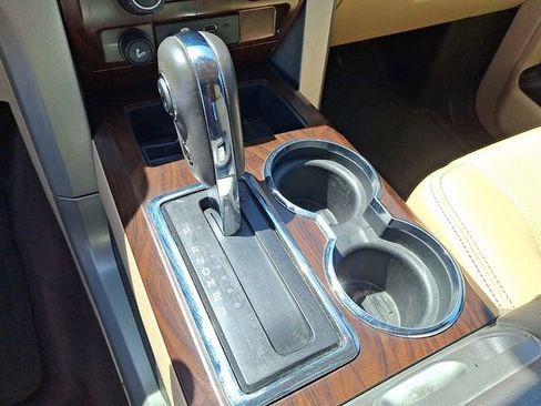 Used 2012 Ford F150 Lariat w/ Lariat Chrome Pkg image 10