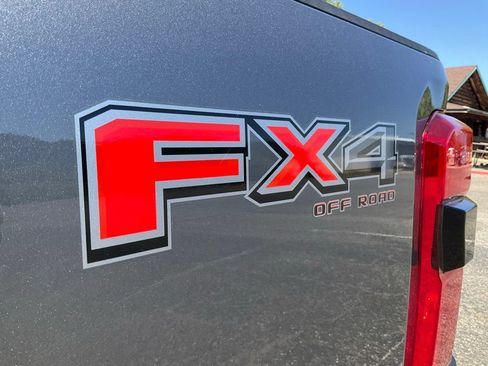 Used 2024 Ford F250 XL w/ STX Appearance Package AWD/4WD image 17
