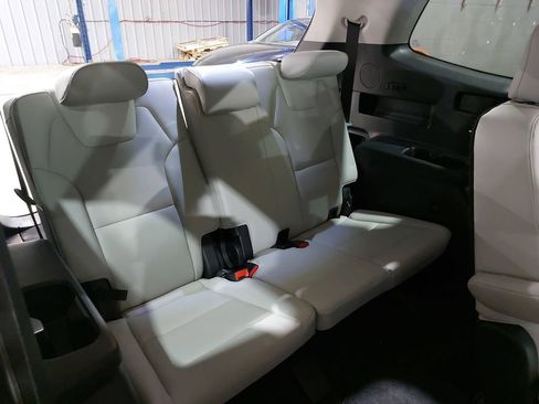 Used 2025 Kia Telluride S AWD/4WD image 12