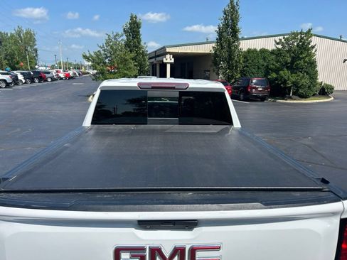Used 2020 GMC Sierra 1500 SLE AWD/4WD image 9