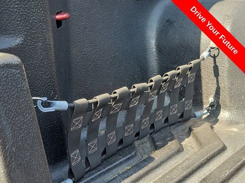 Used 2021 Chevrolet Silverado 1500 LT RWD image 25