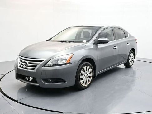 Used 2015 Nissan Sentra SV image 4