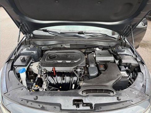 Used 2020 Kia Optima SE image 11
