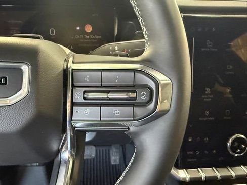 Used 2025 GMC Acadia Denali w/ Super Cruise Package AWD/4WD image 27