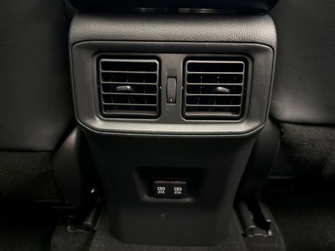 Used 2019 Toyota RAV4 Limited image 22