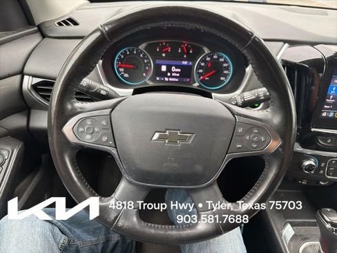Used 2020 Chevrolet Traverse RS AWD/4WD image 18