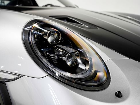 Used 2019 Porsche 911 GT3 RS image 38