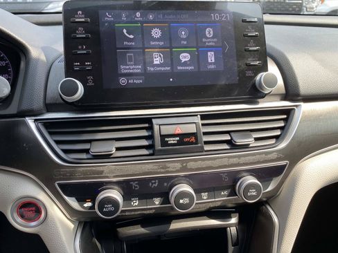Used 2021 Honda Accord LX image 10