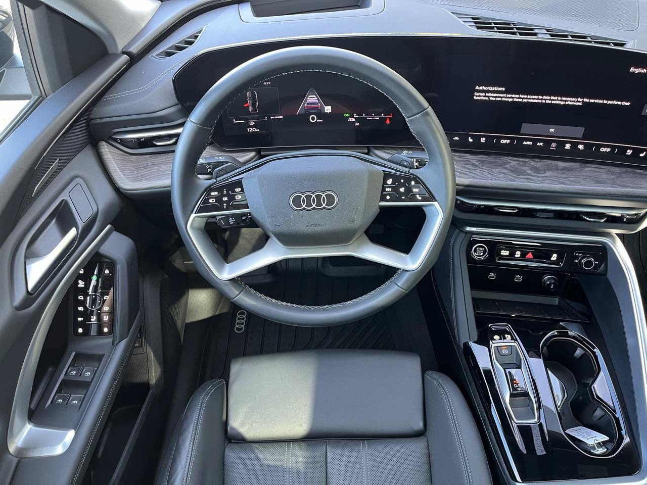 Used 2025 Audi Q5 Premium Plus AWD/4WD image 3