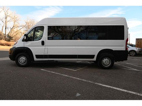 Used 2022 RAM ProMaster 2500 FWD image 9