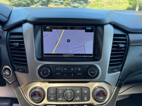 Used 2018 GMC Yukon Denali AWD/4WD image 23