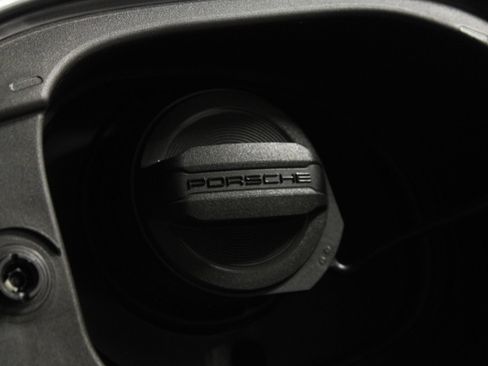 New 2026 Porsche Macan AWD/4WD image 30