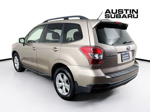 Used 2014 Subaru Forester 2.5i Limited AWD/4WD image 5