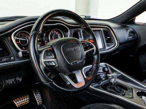 Used 2016 Dodge Challenger R/T Scat Pack w/ Leather Interior Group image 23