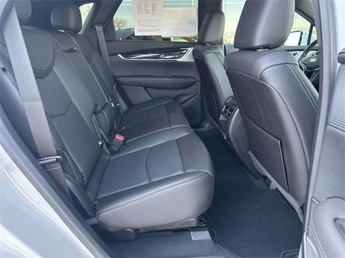 Certified 2022 Cadillac XT5 Premium Luxury image 26