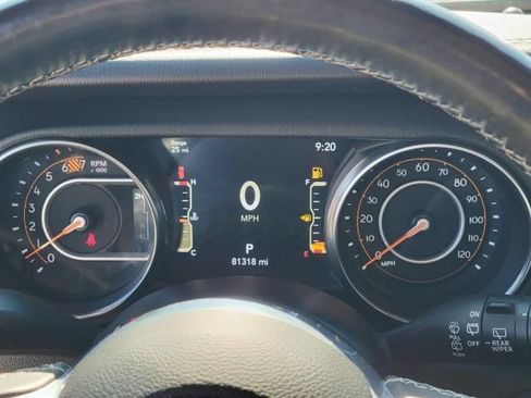 Used 2020 Jeep Wrangler Unlimited Sahara w/ Dual Top Group AWD/4WD image 24