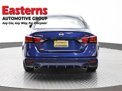Used 2023 Nissan Altima 2.5 SR FWD image 6