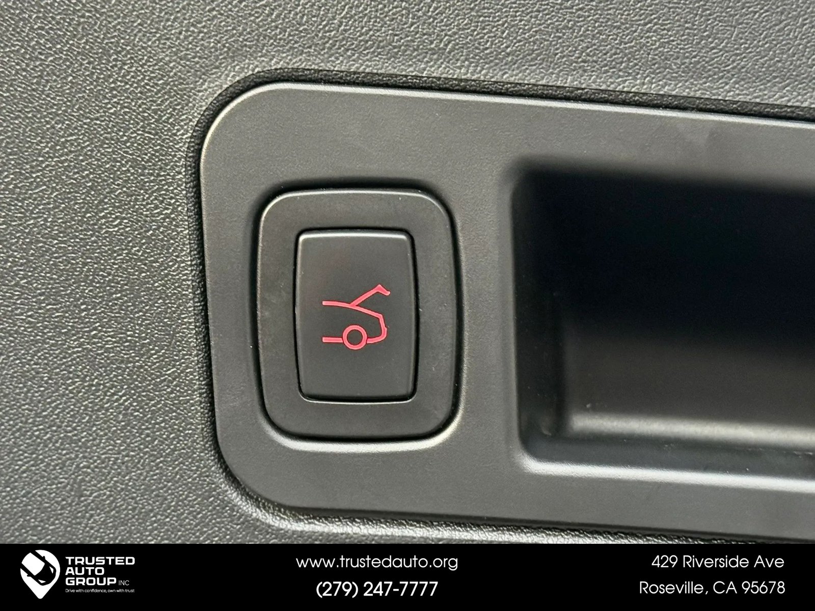 Used 2019 Tesla Model S Performance AWD/4WD image 23