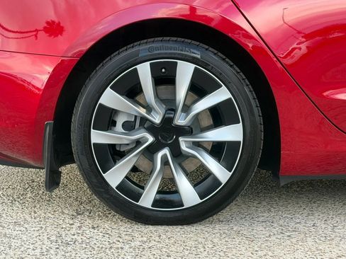 Used 2024 Tesla Model 3 Long Range AWD/4WD image 35