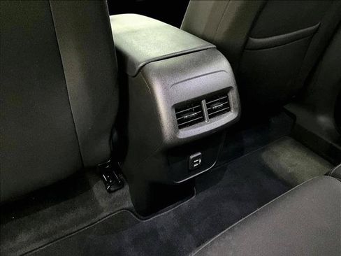 Used 2024 Chevrolet Equinox LT FWD image 25