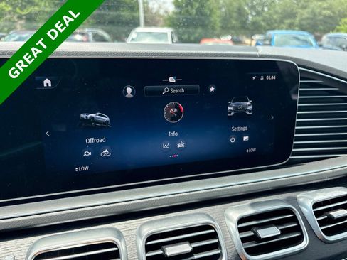 Used 2025 Mercedes-Benz GLS 450 4MATIC image 23