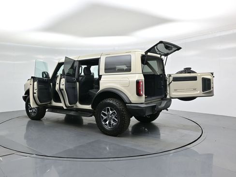 New 2025 Ford Bronco Badlands image 33