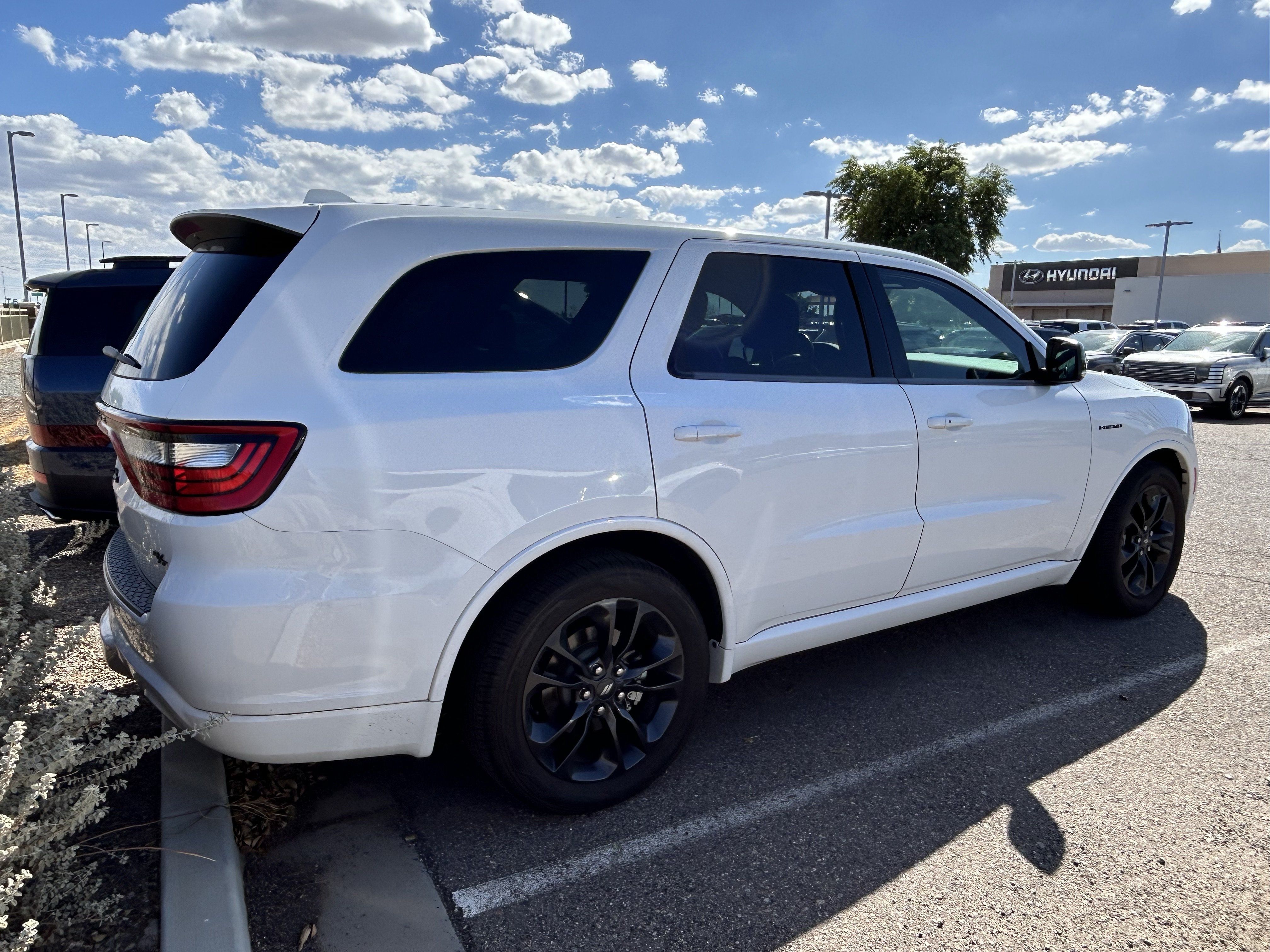Used 2021 Dodge Durango R/T w/ Blacktop Package AWD/4WD image 4