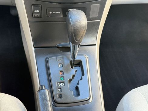 Used 2012 Toyota Corolla L image 15