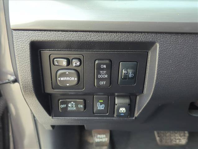 Used 2016 Toyota Tundra Platinum AWD/4WD image 13