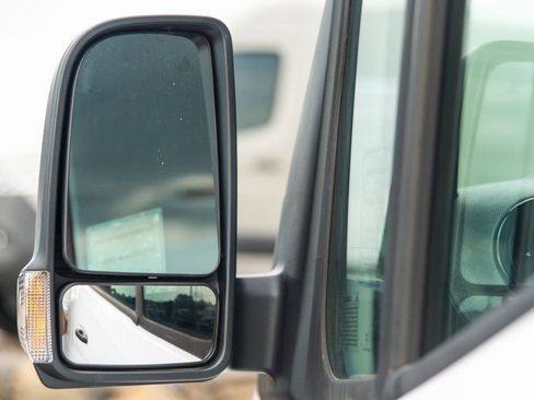 Used 2024 Mercedes-Benz Sprinter 2500 image 19