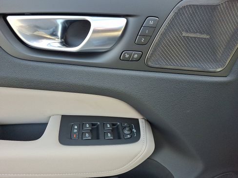 New 2026 Volvo XC60 B5 Plus w/ Protection Package Premier image 7