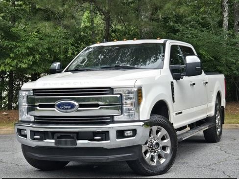 Used 2019 Ford F250 Lariat w/ Lariat Ultimate Package image 1