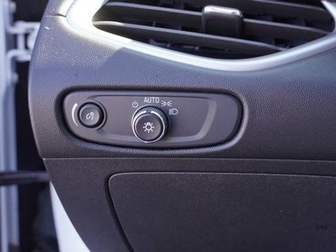 Used 2024 Chevrolet Malibu LT image 23