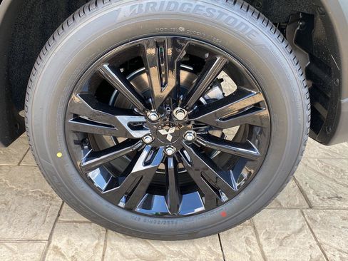 New 2026 Mitsubishi Eclipse Cross LE AWD/4WD image 10
